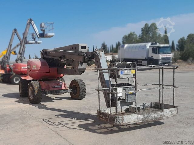 Ledad teleskopisk arbetsplattform Manitou 180ATJ