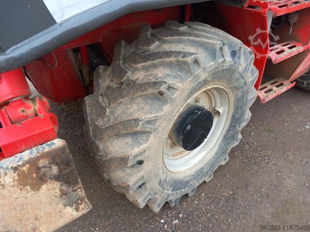 Roterande teleskoplastare Manitou MRT1742
