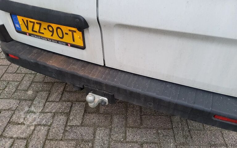 Furgoneta con caja Renault Trafic 150.30 L2H1 WIT - BV3 ALARM - EURO 6 - V...