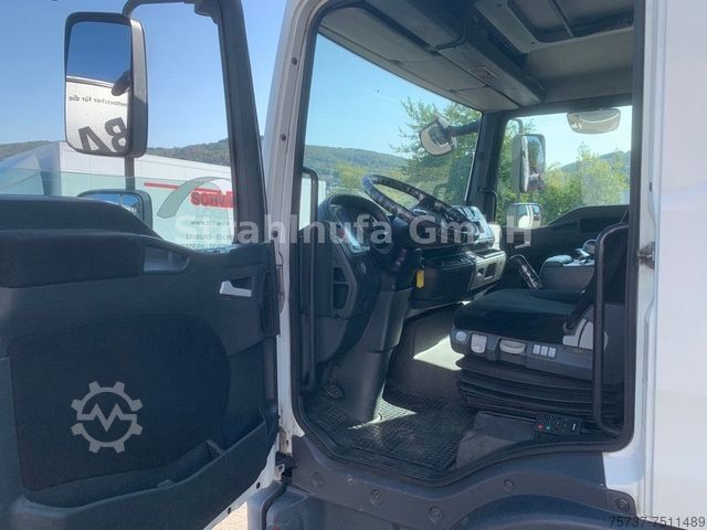 Vrachtwagen met bakwagen MAN 8.180 TGL BL Koffer + LBW * Motorschaden*