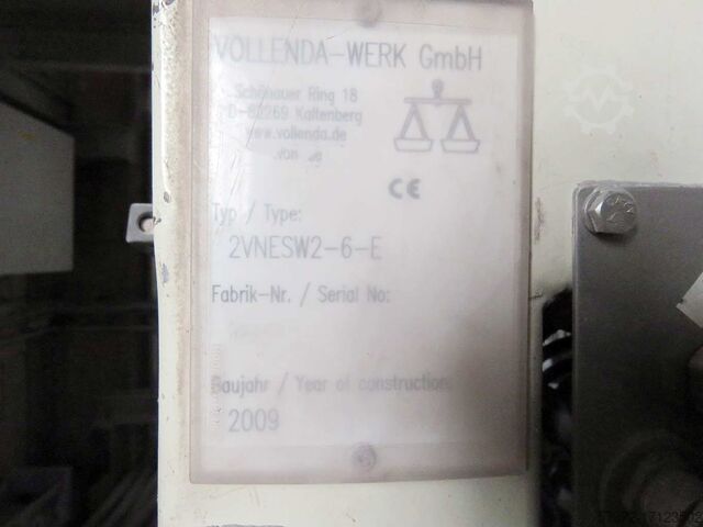System napełniania wiader i paletyzacji Vollenda/Robopac/Ehcolo Rotoplat 3000 HD/Motoman EPL 160