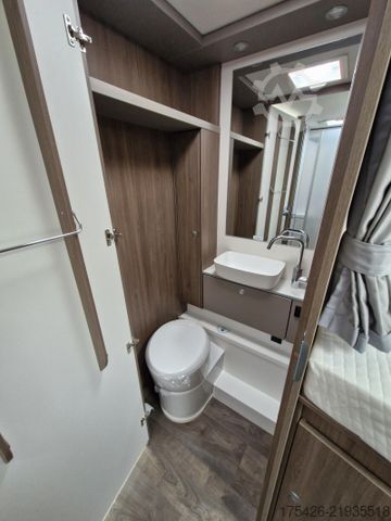 Polointegrovaný obytný vůz CARADO T 447 +pro+ Paket*TV Paket*Hubbett*