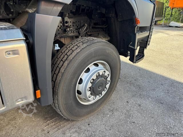 Driezijdige kipper  Arocs 3348AK 3-Seiten Kipper