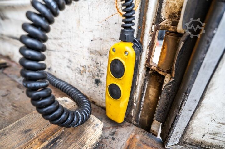 Plane RENAULT PREMIUM 270 DXI+DHOLLANDIA