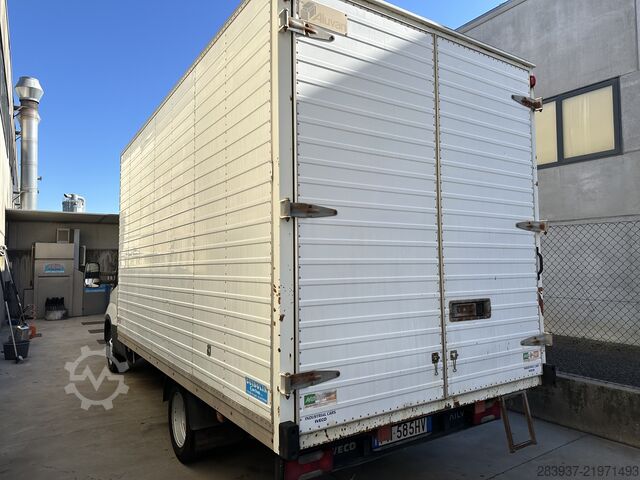 Dubă cu caroserie tip cutie IVECO DAILY 35C