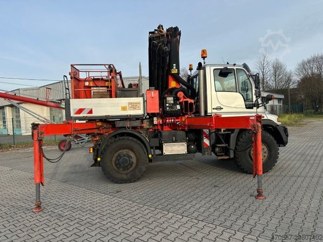 Platós teherautó UNIMOG U 500 / Palfinger PK 23000 / Personenkorb/ Winde