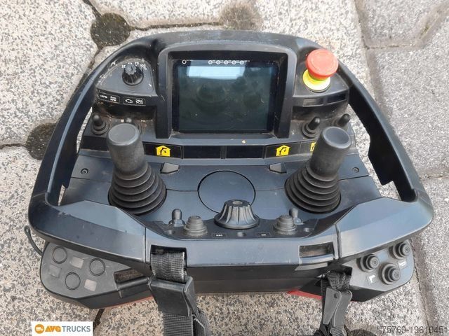 Speciallastbil MERCEDES-BENZ 1324 L ATEGO Hegla-Glasreff Kran PK10002 Funk