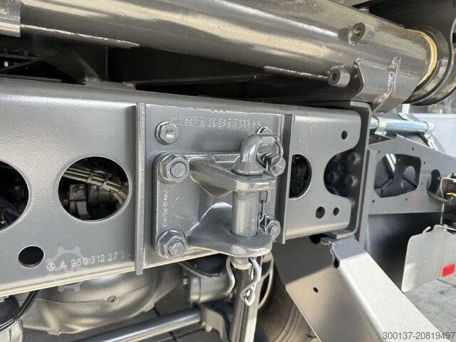 Avfallsbil Mercedes-Benz Arocs 4140 K 8x4 Meiller Tipper