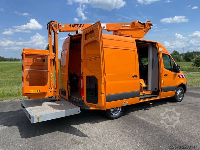 Platformă de lucru montată pe camion GSR e 140 tjv