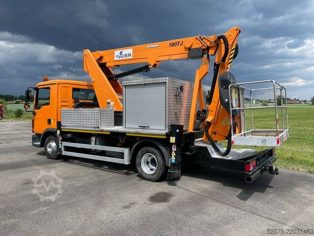 Platformă de lucru montată pe camion GSR E180TJ