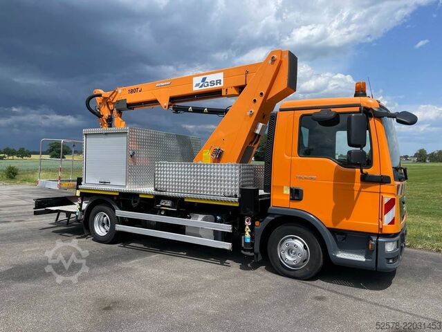 Platformă de lucru montată pe camion GSR E180TJ