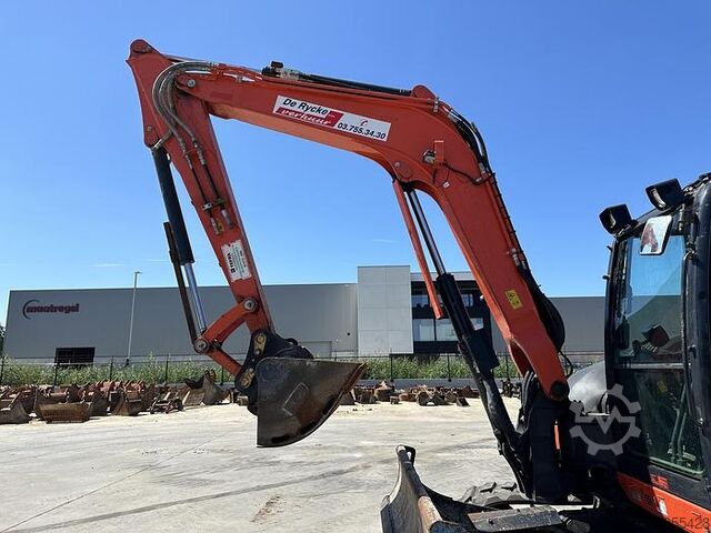 Excavator Kubota KX080-4A2