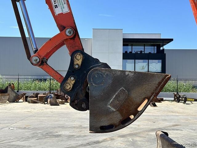 Excavator Kubota KX080-4A2