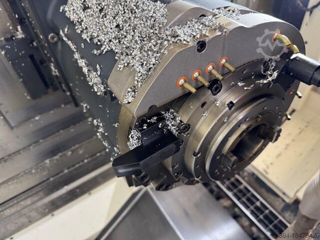 CNC machining center - universal Deckel Maho DMC 80 U