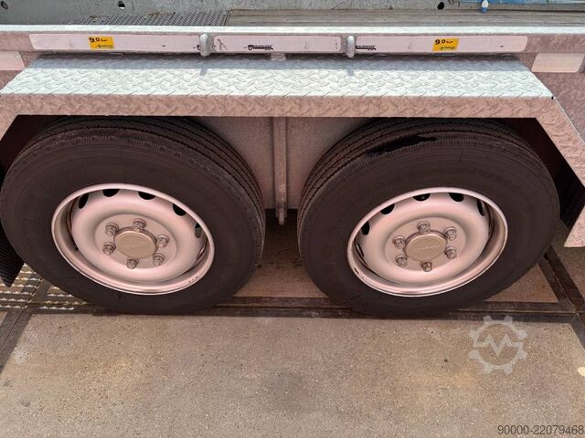 MTS standard Iveco Daily 40C18 BE trekker (2009) Veldhuizen heftruck