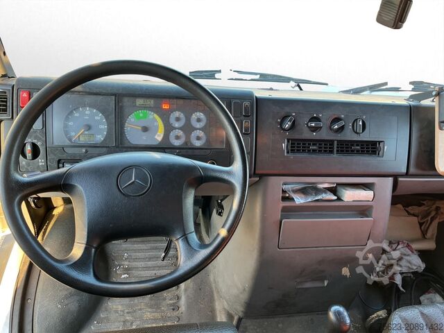 Vrachtwagen met bakwagen Mercedes-Benz Vario 616 D Koffer Werkstattkoffer AHK Facelift