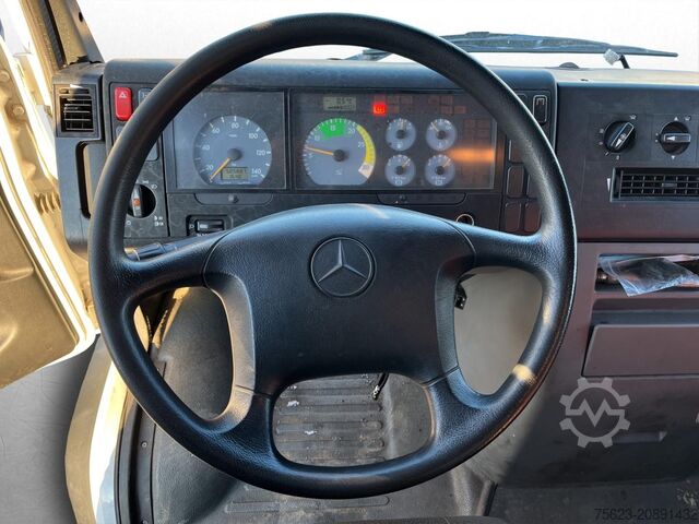 Vrachtwagen met bakwagen Mercedes-Benz Vario 616 D Koffer Werkstattkoffer AHK Facelift