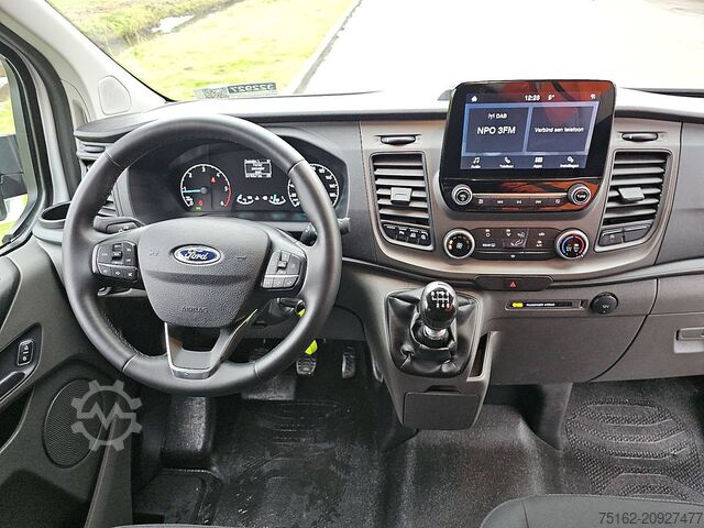 Osobní doprava FORD TRANSIT CUSTOM 2.0 L2H1 2x Airco 9P!