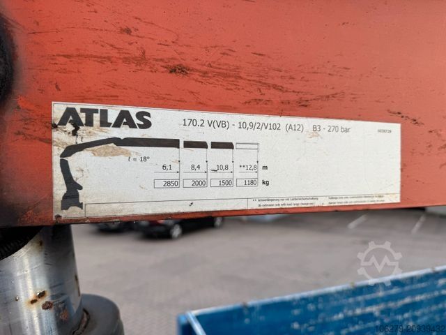 Vrachtauto met open laadbak MAN TGS 26.360/6x2, Atlas 170.2, Lenka.