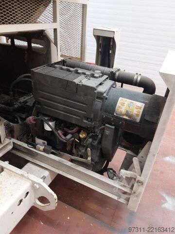 Pont élévateur à ciseaux Genie GS-4390 RT