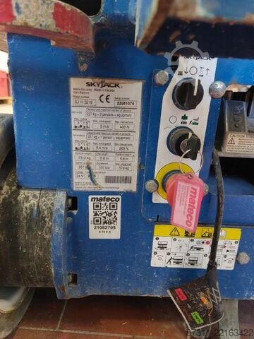 Pont élévateur à ciseaux SkyJack SJIII 3219