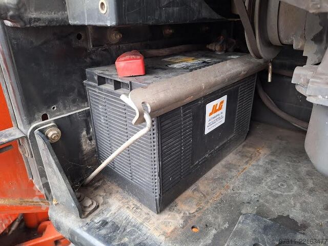 Plate-forme de travail télescopique articulée JLG 600AJ