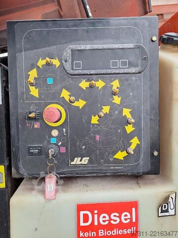 Plate-forme de travail télescopique articulée JLG 600AJ