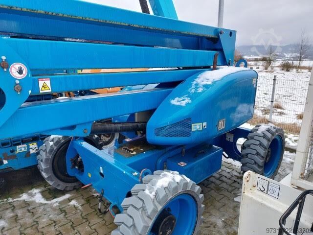 Scharnierende telescopische hoogwerker Niftylift HR17 HYBRID 4X4