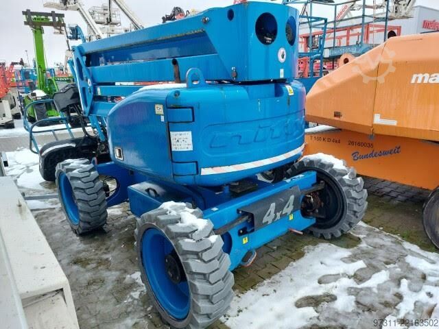 Scharnierende telescopische hoogwerker Niftylift HR17 HYBRID 4X4