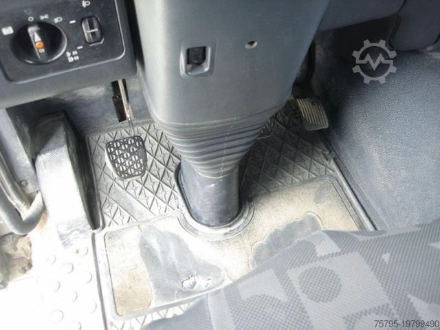 Betonmixer vrachtwagen MERCEDES-BENZ Actros 3235 B 8x4 Betonmischer Stetter 9m³ -Deut