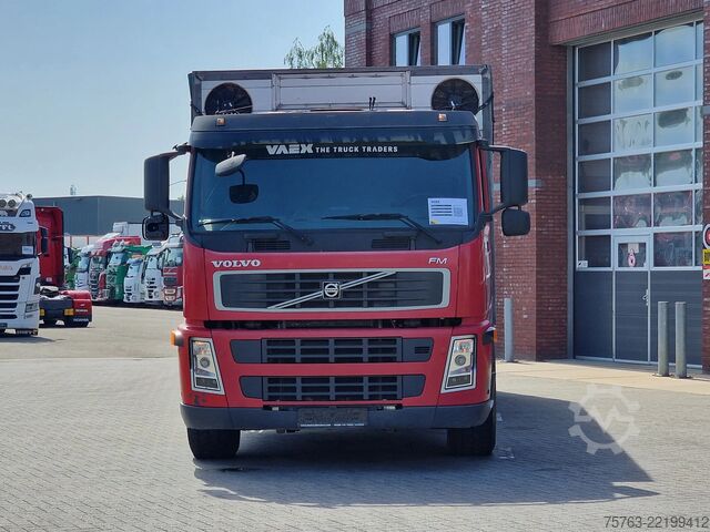 Transporte de ganado Volvo FM 300 4x2 - Livestock 1 deck - Ventilation - E...