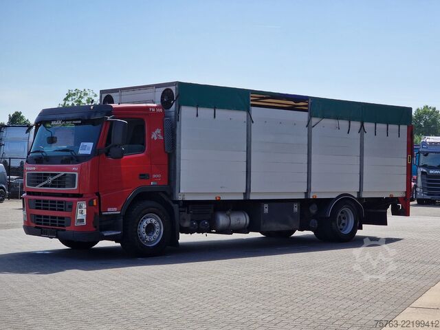 Transporte de ganado Volvo FM 300 4x2 - Livestock 1 deck - Ventilation - E...