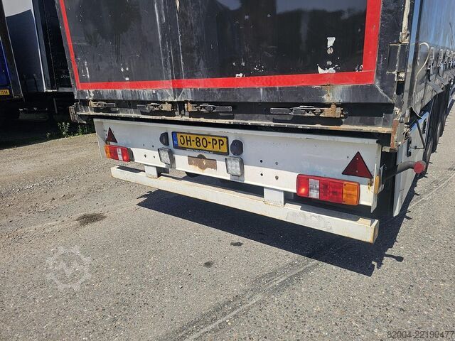 Gordijn PACTON T3 001 /3 axle curtainsider /saf disc/ apk tuv/...