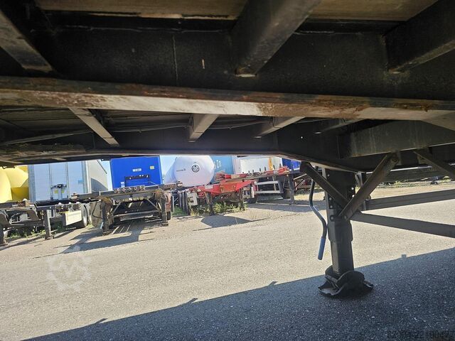 Gordijn PACTON T3 001 /3 axle curtainsider /saf disc/ apk tuv/...