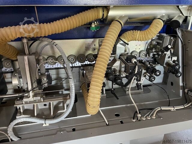 Máquina de colagem de bordas Felder G460