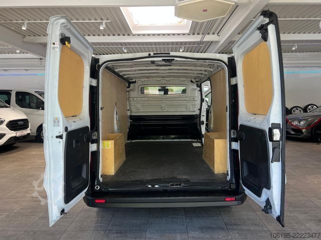 Furgão de painéis RENAULT Trafic 1,6 dCi *Lang*L2-H1*Garantie*