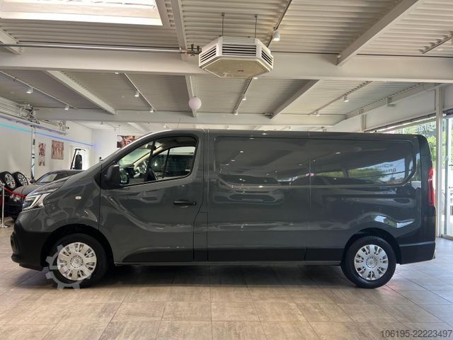 Furgão de painéis RENAULT Trafic L2-H1*Lang*1.Hand*AHK*Garantie*