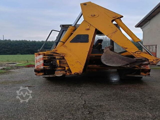 Dieplepel JCB 3CX