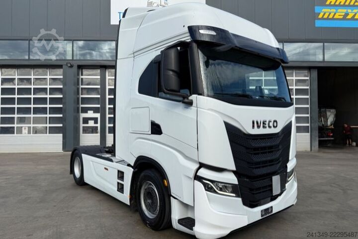 Tracteur routier standard IVECO S-Way 490 4x2
