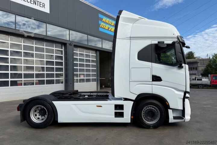 Tracteur routier standard IVECO S-Way 490 4x2