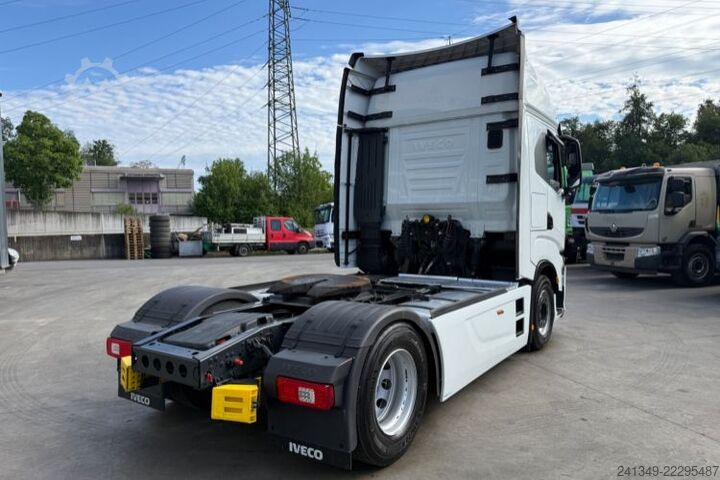 Tracteur routier standard IVECO S-Way 490 4x2