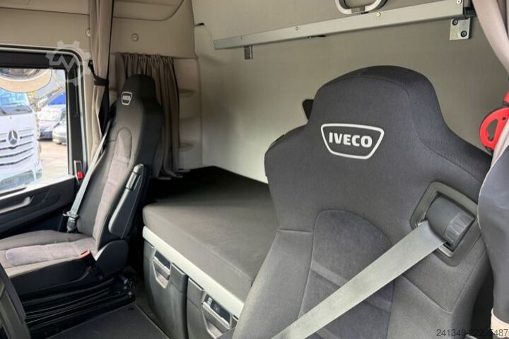Tracteur routier standard IVECO S-Way 490 4x2