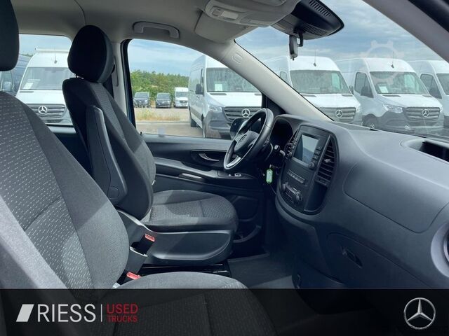 Minibús MERCEDES-BENZ Vito 114 CDI TOURER PRO/NAVI/AUTOMATIK/TEMPOMAT/