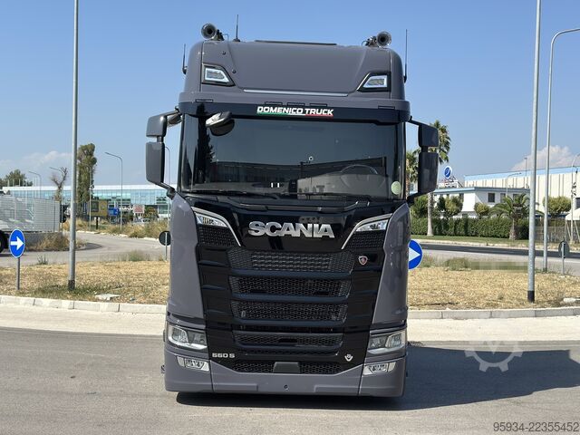 Standardni tegljač SCANIA 660 S