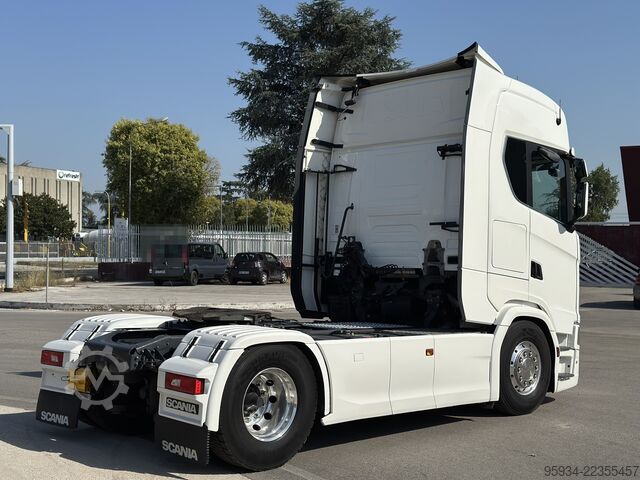 Standardni tegljač SCANIA 650 S
