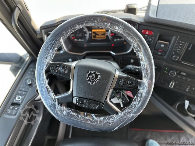 Standardni tegljač SCANIA 650 S