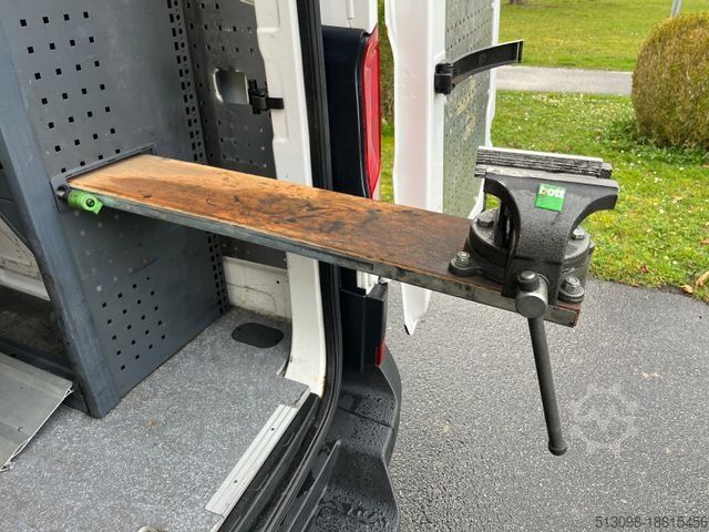 Dodávka s vysokou střechou VOLKSWAGEN CRAFTER BOTTREGALS. AUTOMATIK NAVI ACC STANDHZG.