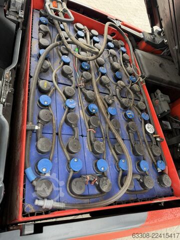 Električni viljuškar za 3 točka Linde E14-02