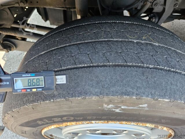 Volumen SZM DAF XF106-480 SSC Low Deck-INTARDER-2Tanks-Hubsattel