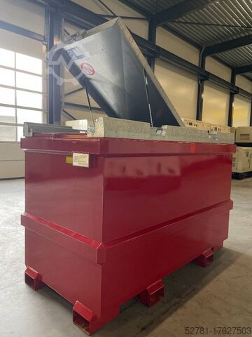 Bouwmachine New Diesel Fuel Tank 2.200 Liter - DPX-31023